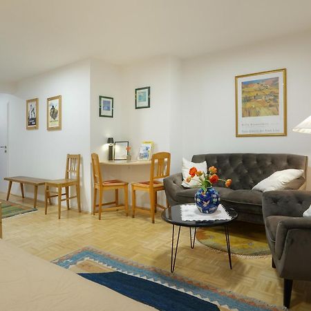Homely Apartment In The Center With Garden View 그문덴 외부 사진